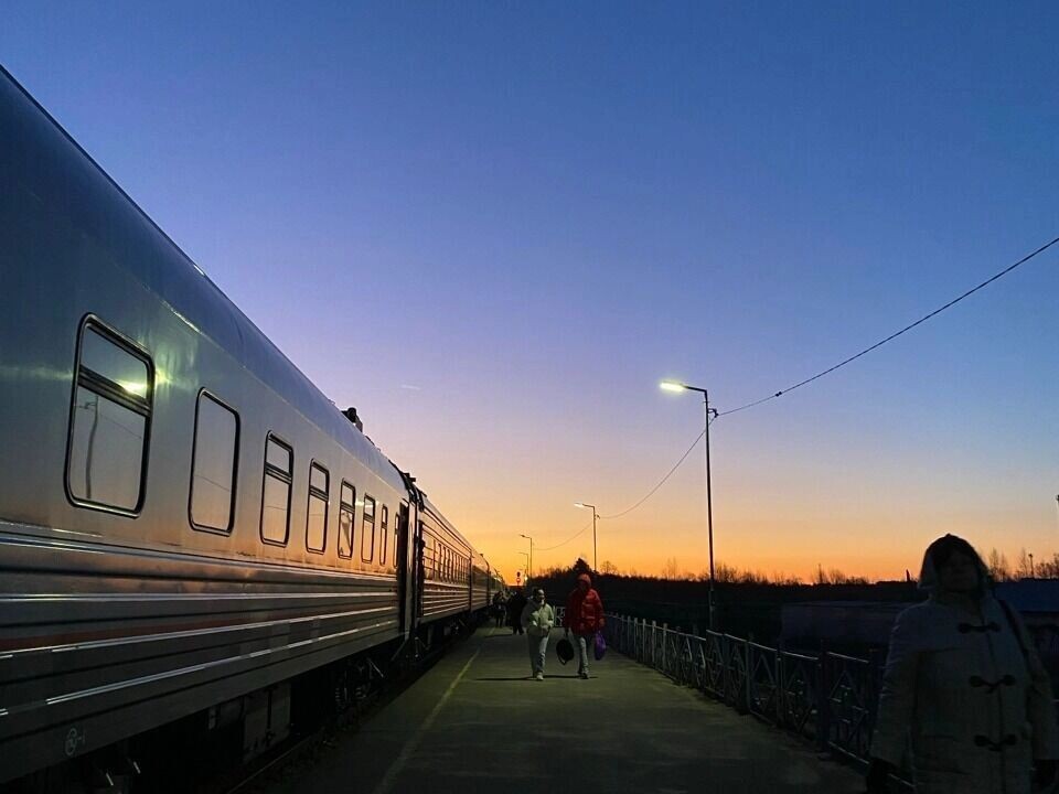    Добраться из Нижнего Новгорода до Санкт-Петербурга можно на поезде   newsnn.ru