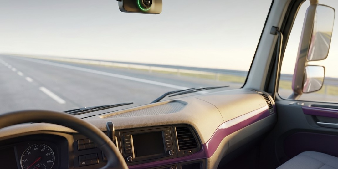 ADAS и DSM: как видеорегистраторы с нейросетью снижают расходы на ДТП, страховку и простой фуры
