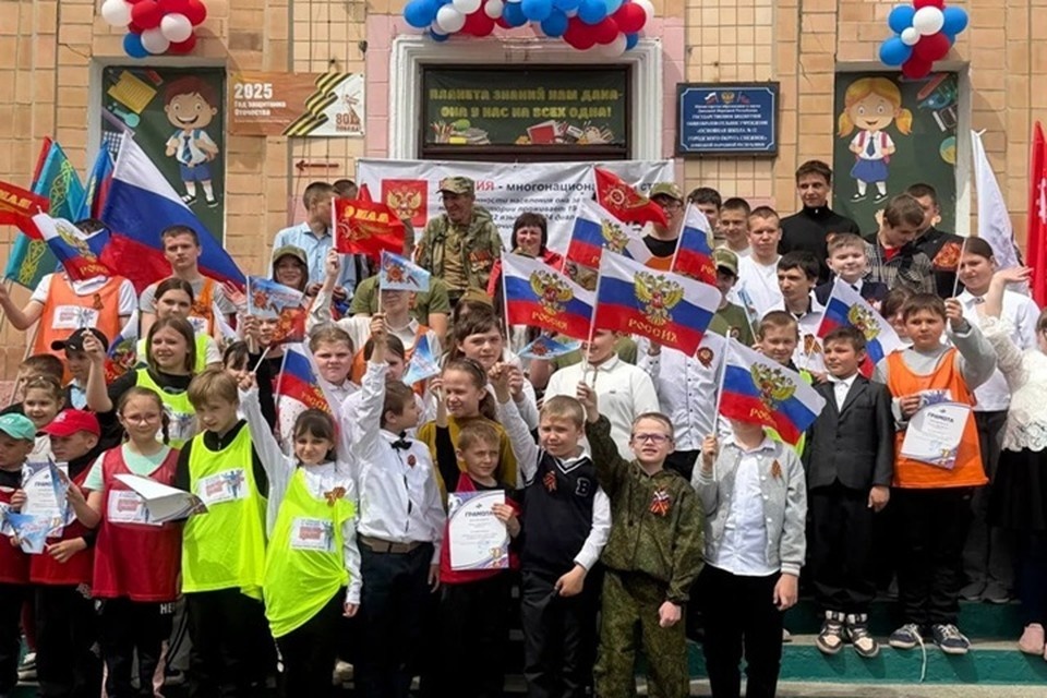    В Снежном прошел «Забег Победы». Фото: «Защитники Отечества» в ДНР