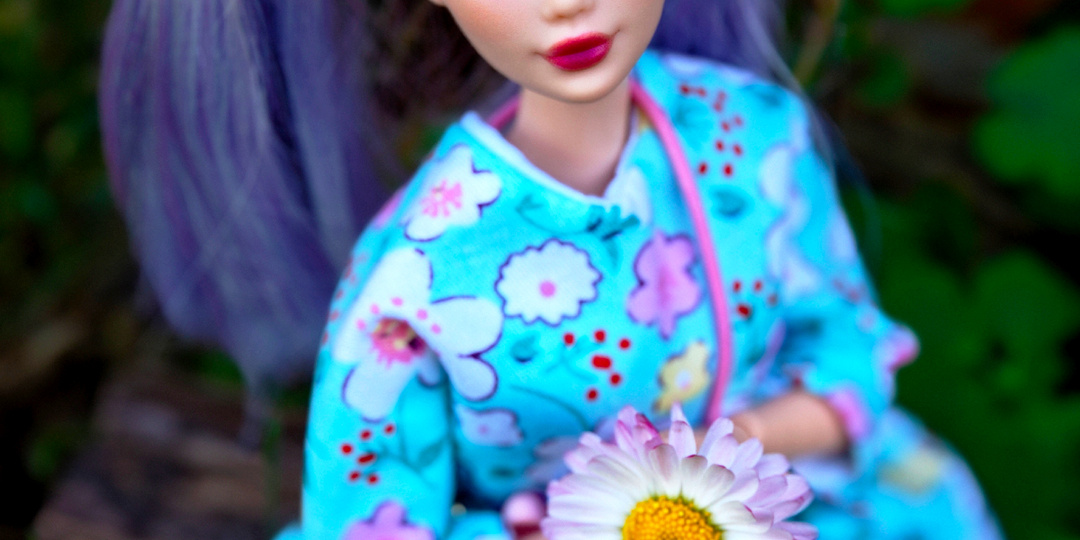 С любимой куклой на дачу🌺