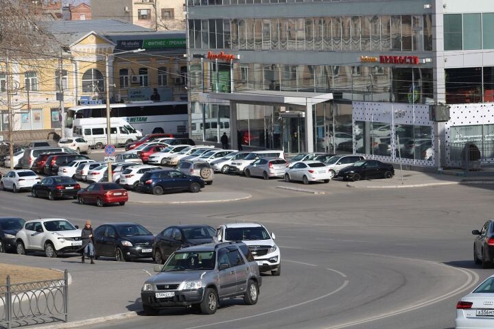 Сообщение о штрафах за неправильную парковку в 5-10 тыс прокомментировали в Госавтоинспекции