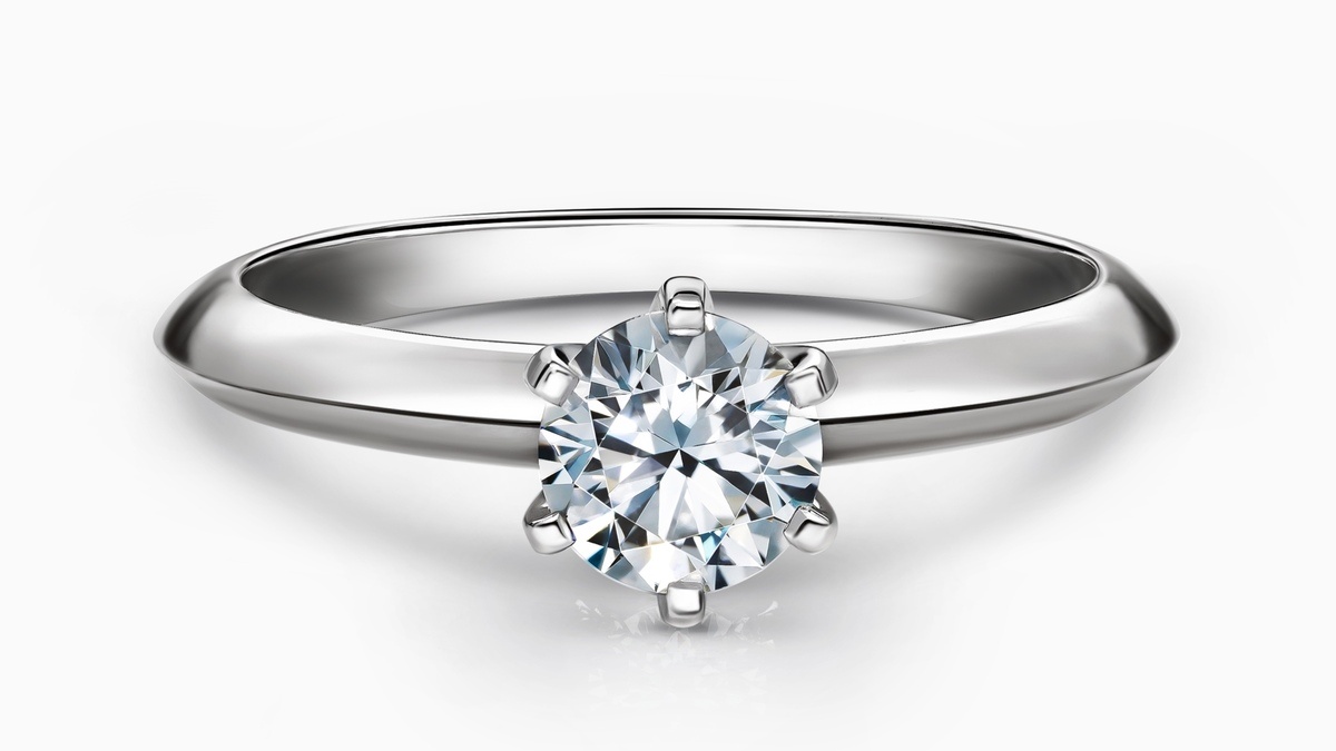 Кольцо с бриллиантом 0,3 ct