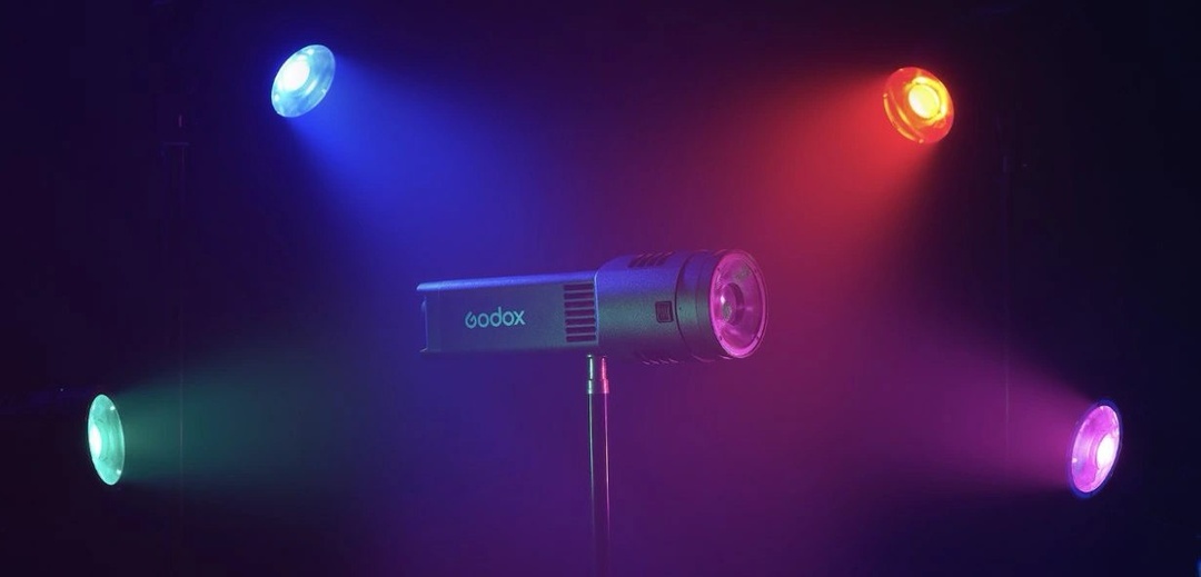 Godox выпустил 100-ваттные светильники RS100Bi и RS100R