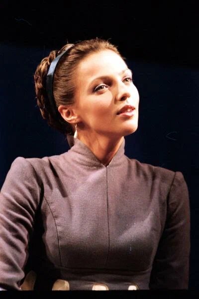Ирина Леонова