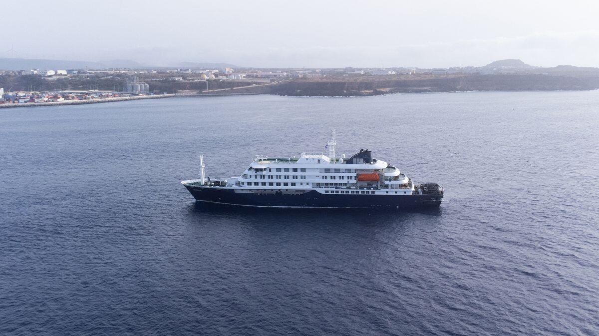 Лайнер MV Hondius