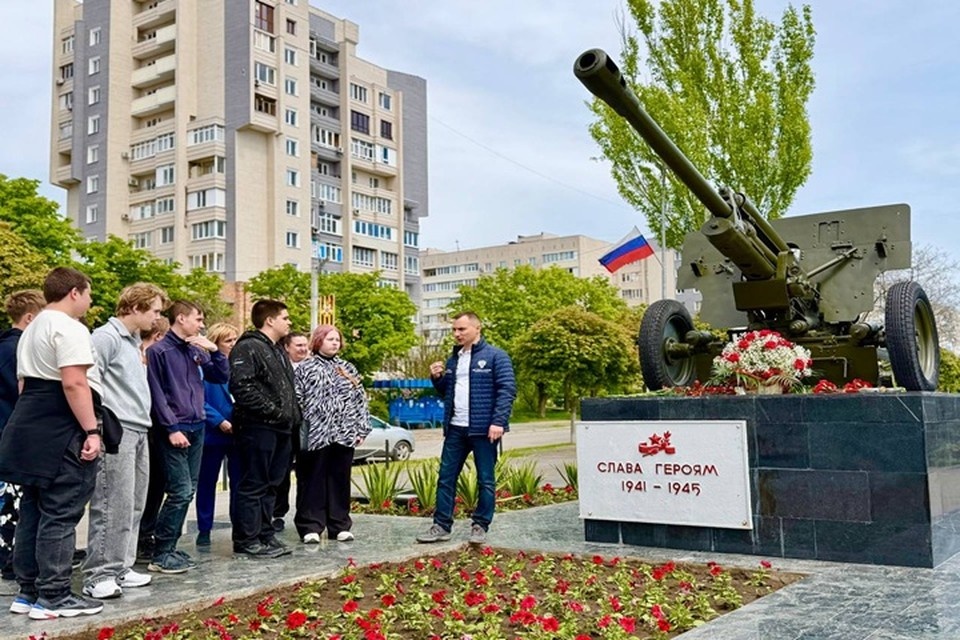    В Мариуполе почтили память освободителей города. Фото: ФАУ «РосКапСтрой»