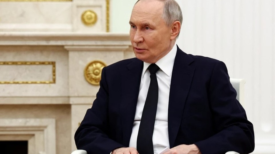 Ушаков: Путин проведет переговоры с президентом Лаоса 9 мая
