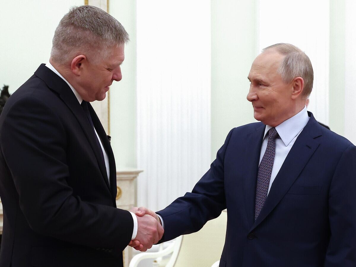    Президент Владимир Путин провел переговоры с премьер-министром Словакии Робертом Фицо© POOL