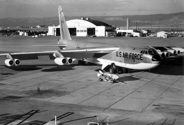    B-52D./US Goverment