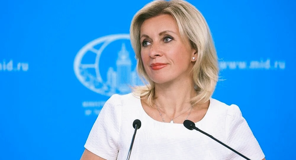 М.Захарова сообщила что её свадьба была в США и началось: наконец-то призналась и дочь там живёт