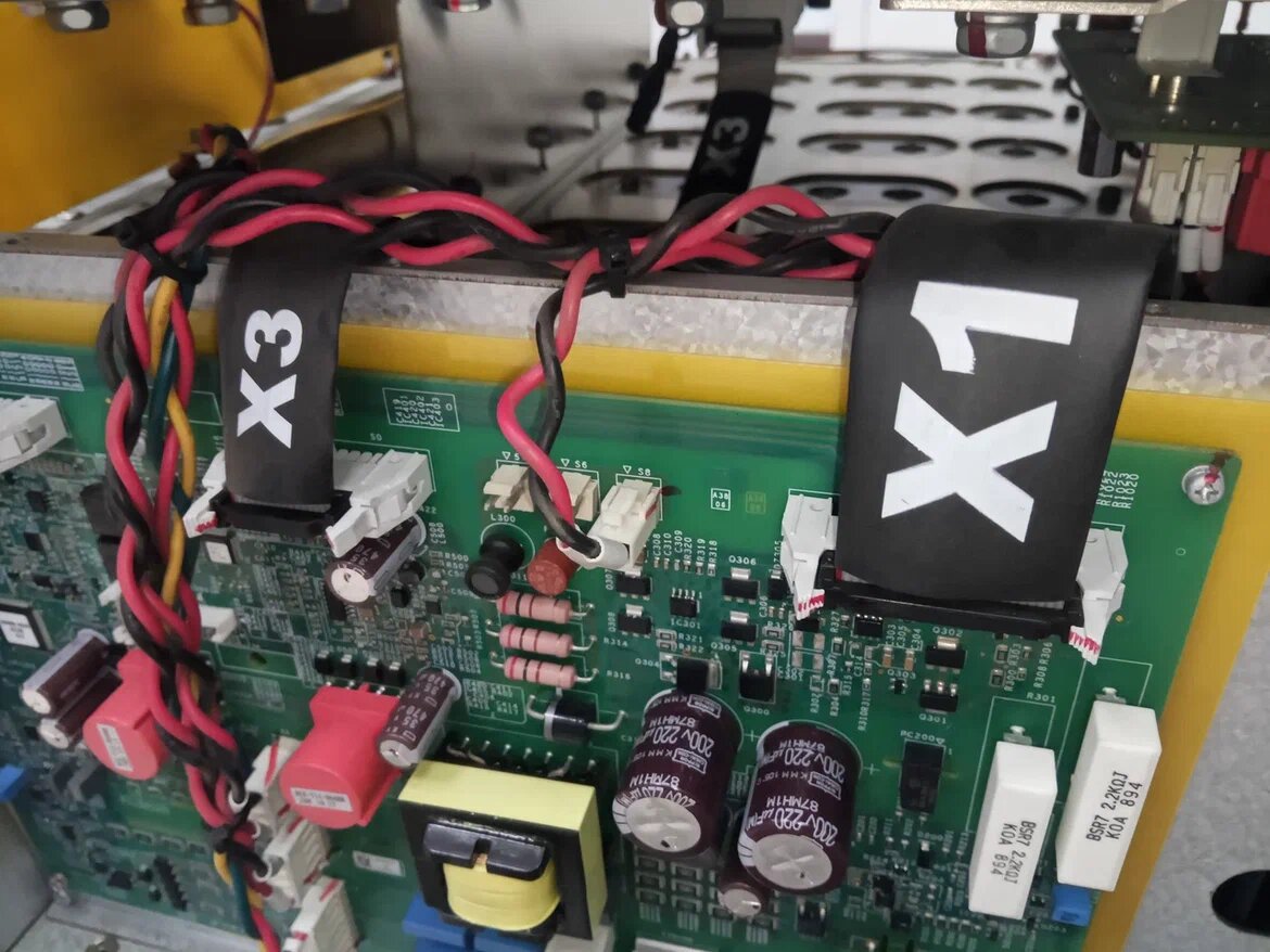  Schneider Electric ATV6000