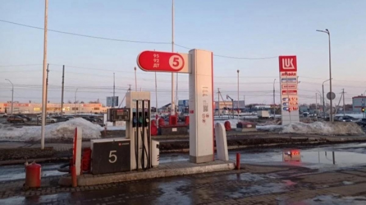    Цены на бензин в Саратовской области практически не меняются уже вторую неделюНовости Саратова и области – Сетевое издание «Репортер64»