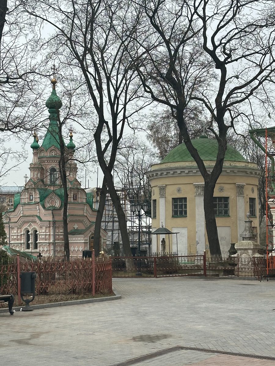 Храмы Иоанна Лествичника и Александра Свирского 