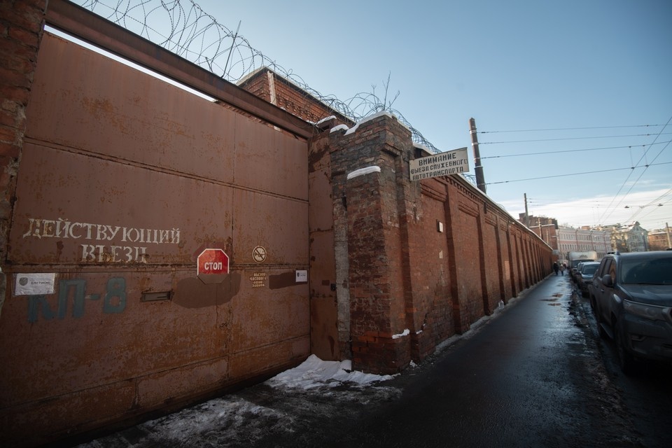    Заключенный «Крестов» залил камеру кипятком, борясь с тараканами: охота за насекомыми обошлась ему в 163 тысячи рублей Алексей БУЛАТОВ