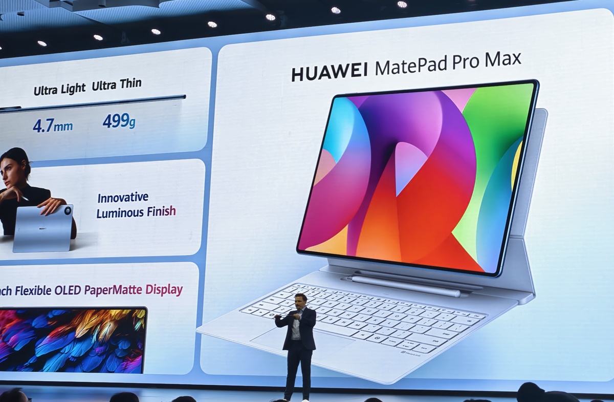    Huawei провела в Бангкоке (Таиланд) глобальную презентацию своих новых устройств. / Дмитрий Бевза/РГ.