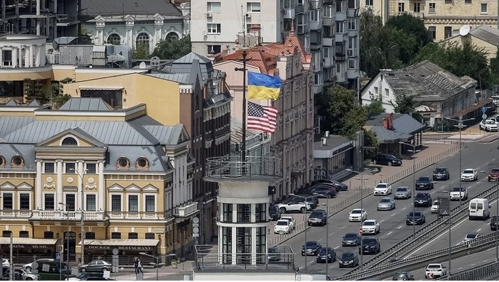 Источник: Reuters