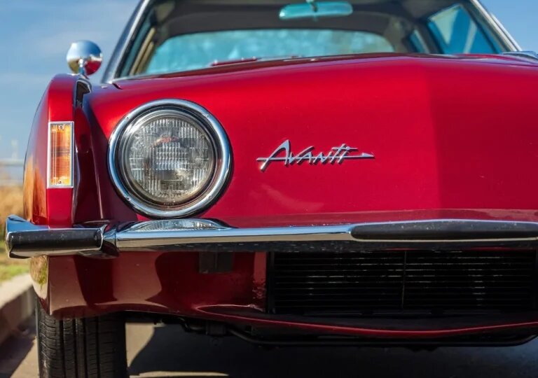 Последний выстрел Studebaker: Avanti R2, который должен был спасти компанию