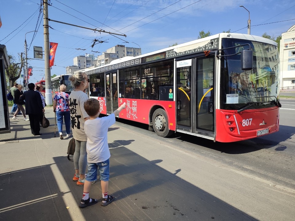    Часть автобусов будет ходить до проспекта Ленина. Виктория СУХОВА