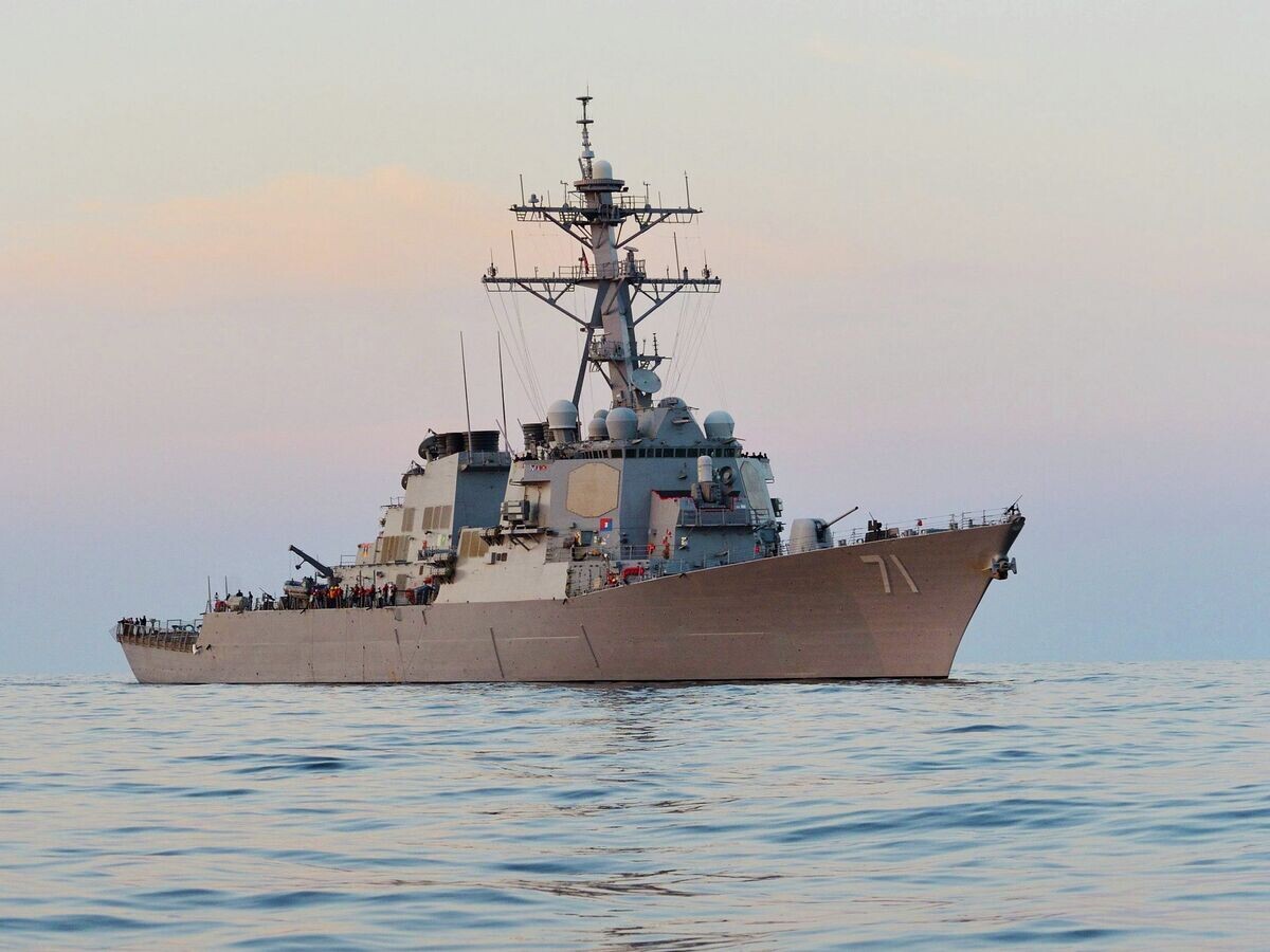    Эсминец "Росс" ВМС США | © Фото : Commander, U.S. Naval Forces Europe-Africa/U.S. 6th Fleet