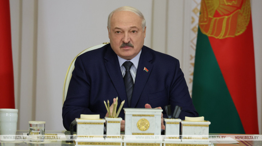 Лукашенко совершит рабочий визит в Россию и примет участие в мероприятиях ко Дню Победы