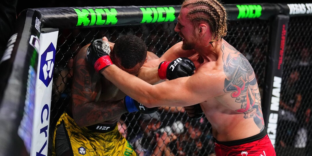 Давлатмуродов назвал Волкова фаворитом в поединке UFC против Кортеса-Акосты