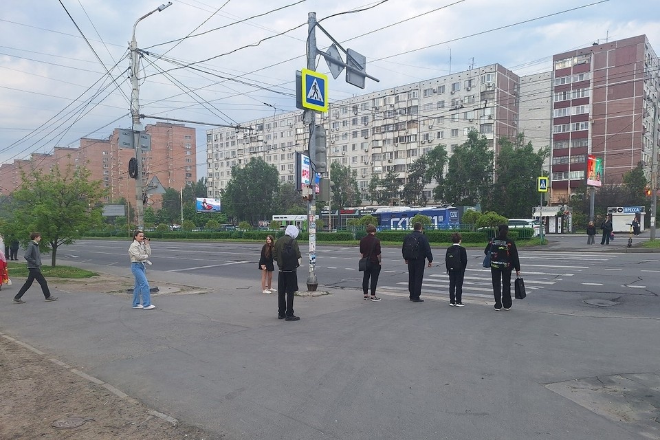    Химический запах ощущали жители Северного жилмассива. Дмитрий КУТЕПОВ