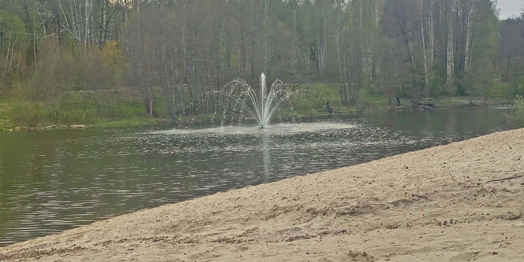 В Кумертау начались работы по программе ФКГС на городском пруду
