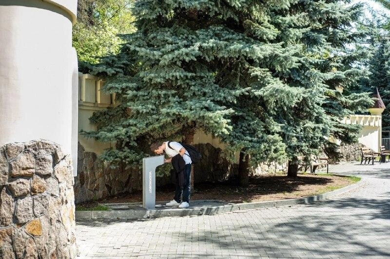 С наступлением тепла в городе заработали фонтанчики с бесплатной питьевой водой