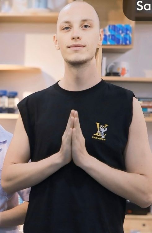 Юрий Гущин, 27 лет,  до аварии. 