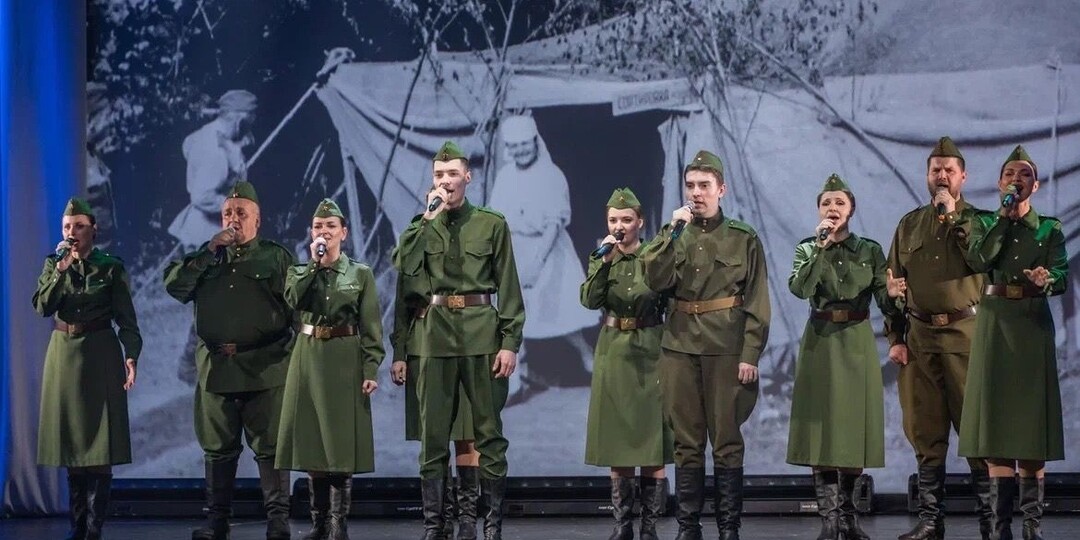 В Великих Луках прошёл концерт в честь 81-й годовщины Победы