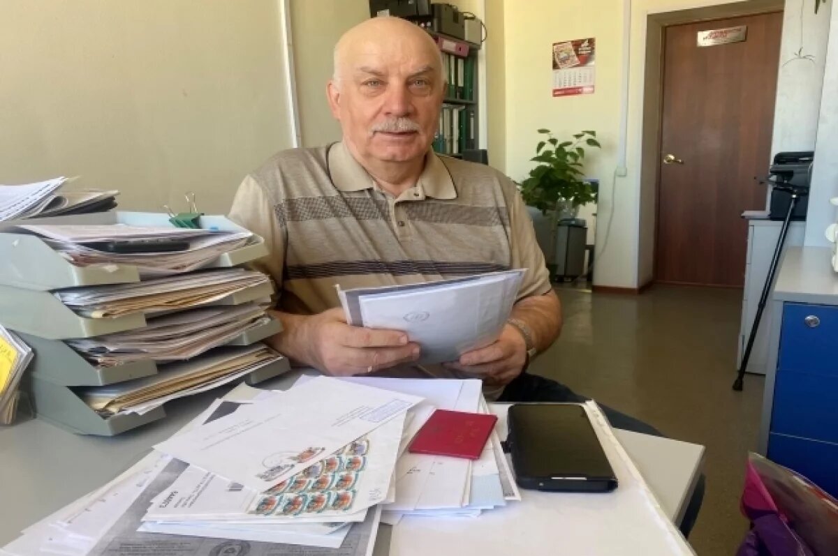   Анатолий Егоров отдал 30 лет службе в правоохранительных органах — по 15 лет в Казахстане и России