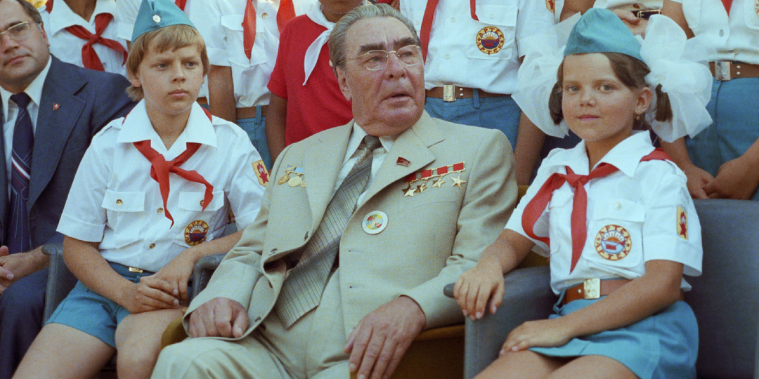 Какой памятник заслужил Брежнев?