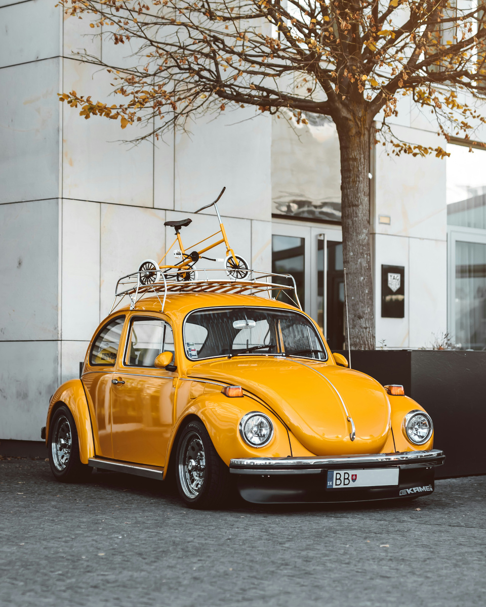 "Выгляжу дорого-богато, Гвоздь на запястье — он золото"(с) Фото: Unsplash