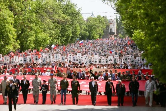 Бессмертный полк готов пройти по экранам и главным улицам Астрахани