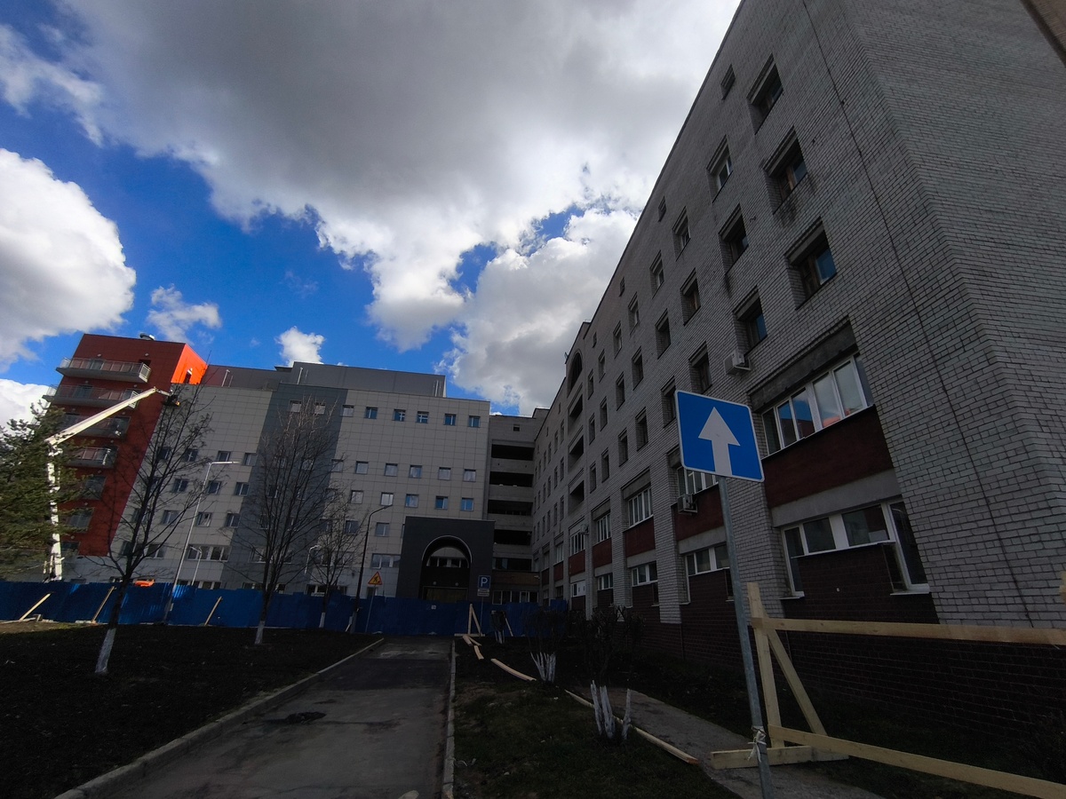    В Петрозаводске начали ремонт блоков В и Г диагностического корпуса на Древлянке© Михаил Охлопков