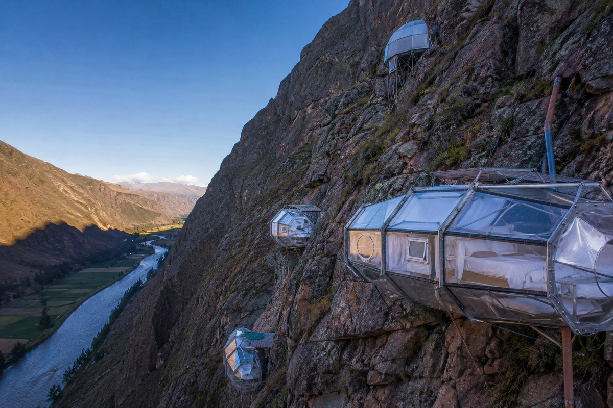 Skylodge Adventure Suites в Андах. Владельцы говорят, что жить там совершенно безопасно.