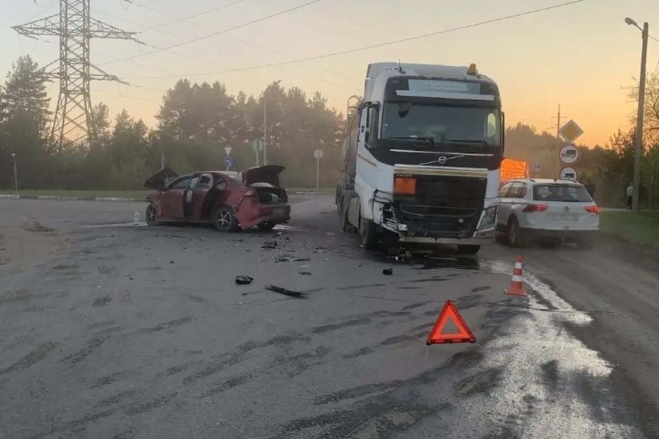    Всех пострадавших с травмами увезли в больницу. Фото: Госавтоинспекция Удмуртии