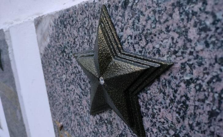 В курской школе №52 ученики и педагоги провели акцию «Бессмертный полк»