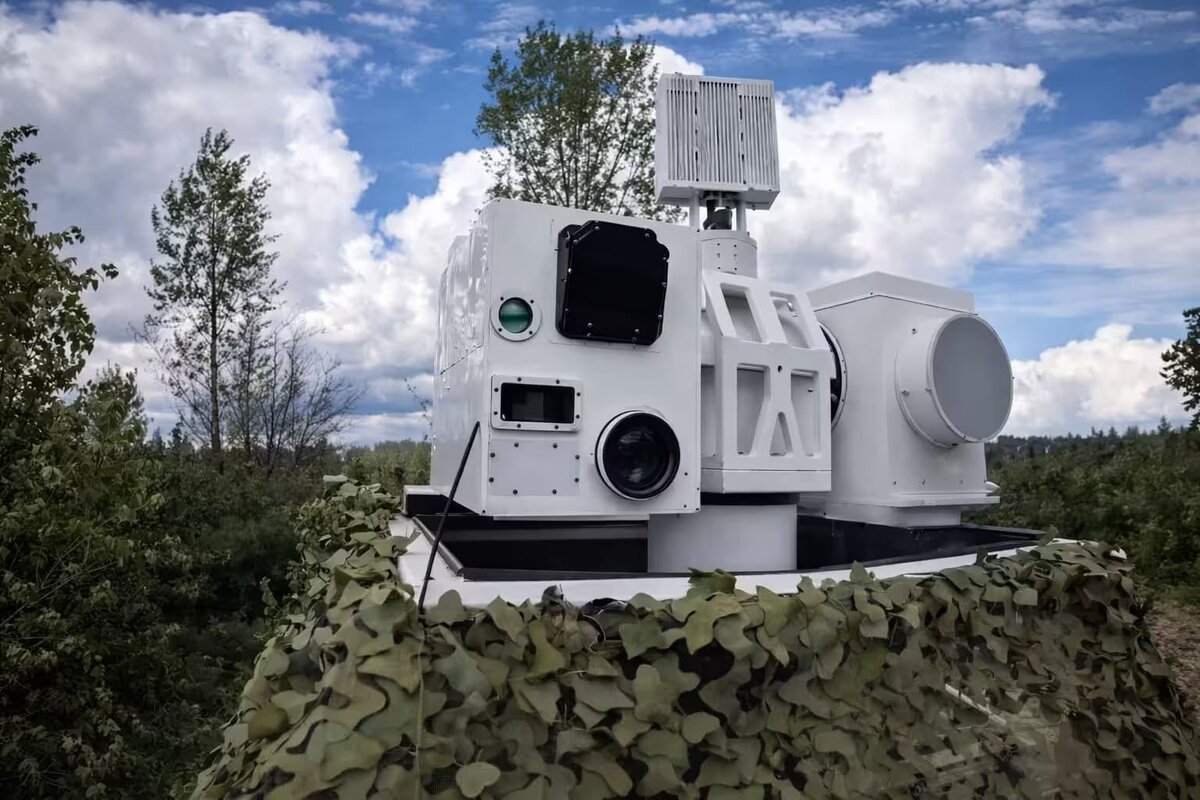    Лазерная ПВО LazerBuzz