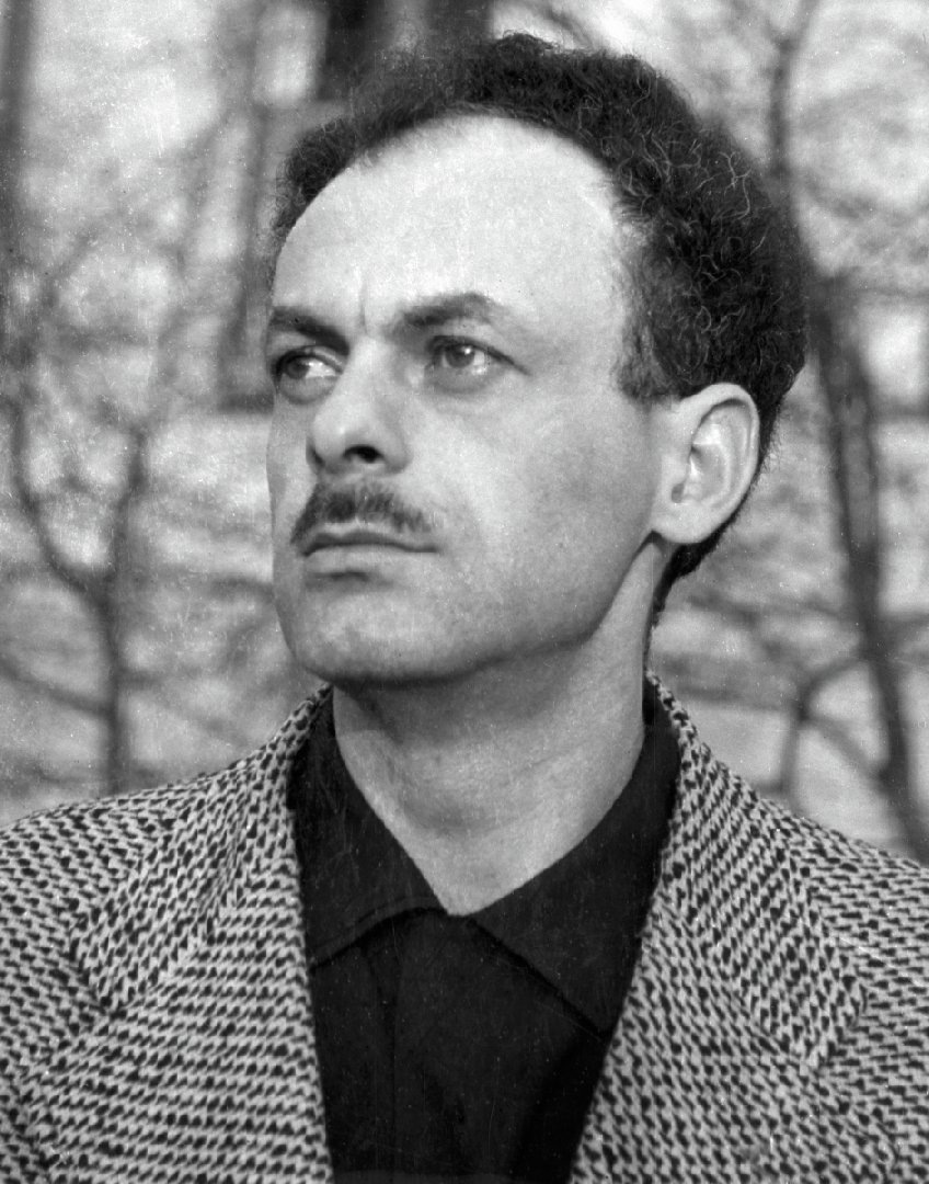    Булат Окуджава (фото: РИА Новости / С. Васин)