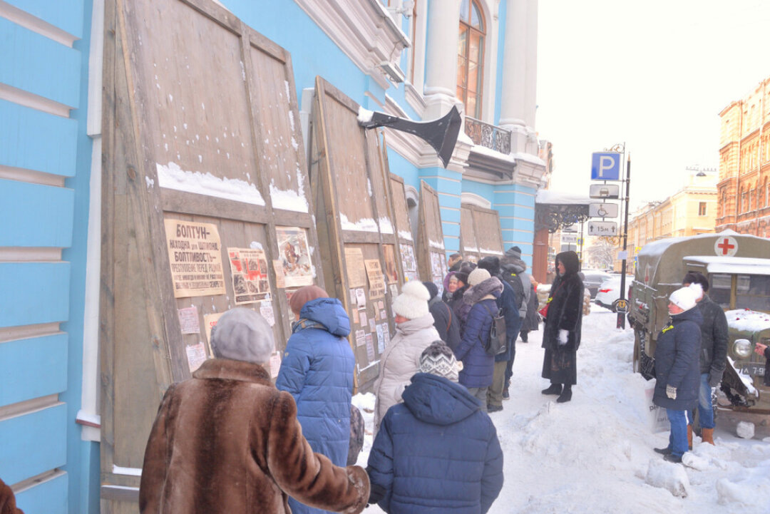    Реконструкция того, как в годы блокады выглядели блокадные улицы. Музей гигиены, 2019 год.  Фото: konstantinks / Shutterstock