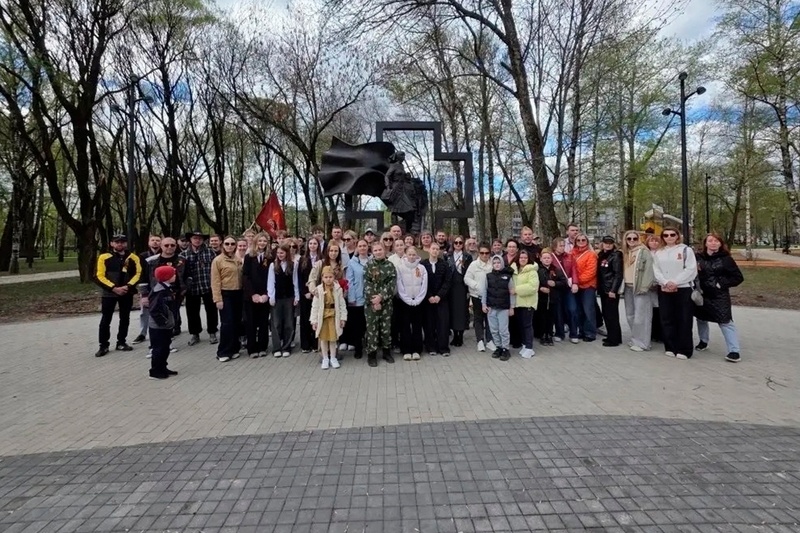 Череповецкие водители устроили автопробег в честь Дня Победы