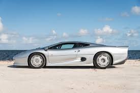 Фото Jaguar XJ220
