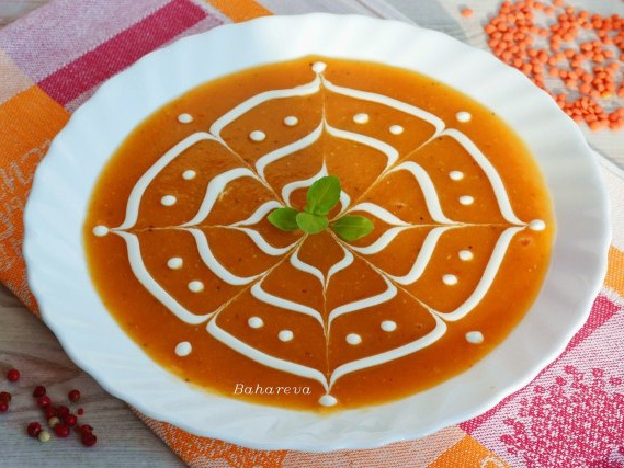 Морковный суп-пюре с чечевицей