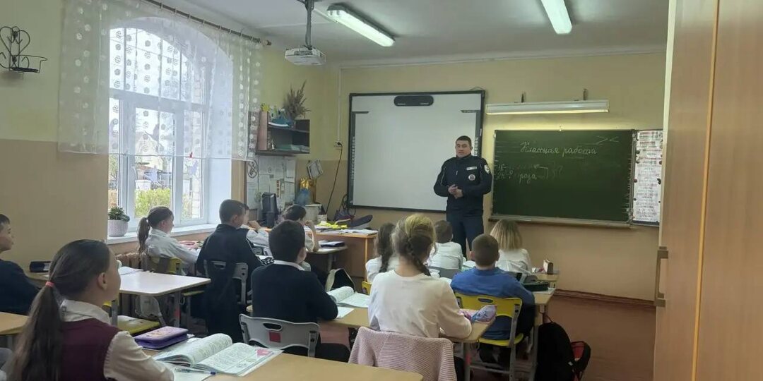 Сотрудники отделения Госавтоинспекции МО МВД России «Багратионовский» было провели занятие в МБОУ «СОШ г