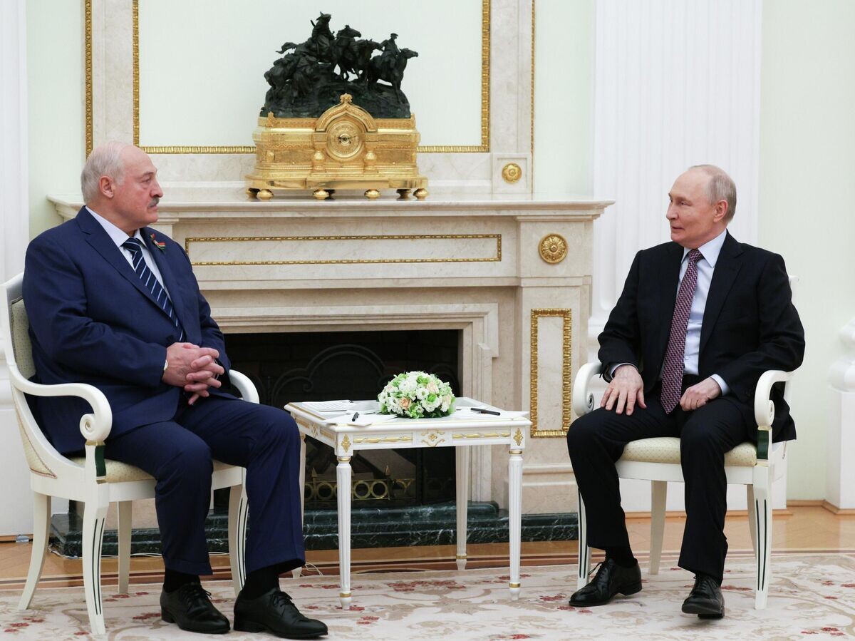    Президент РФ Владимир Путин провел встречу с президентом Белоруссии Александром Лукашенко | © POOL