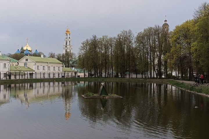 Белый пруд Сергиев Посад