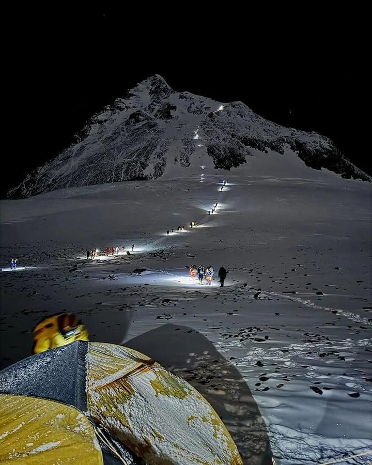 Лагерь-4 на Южном Седле. Фото: Mount Everest 8848M 