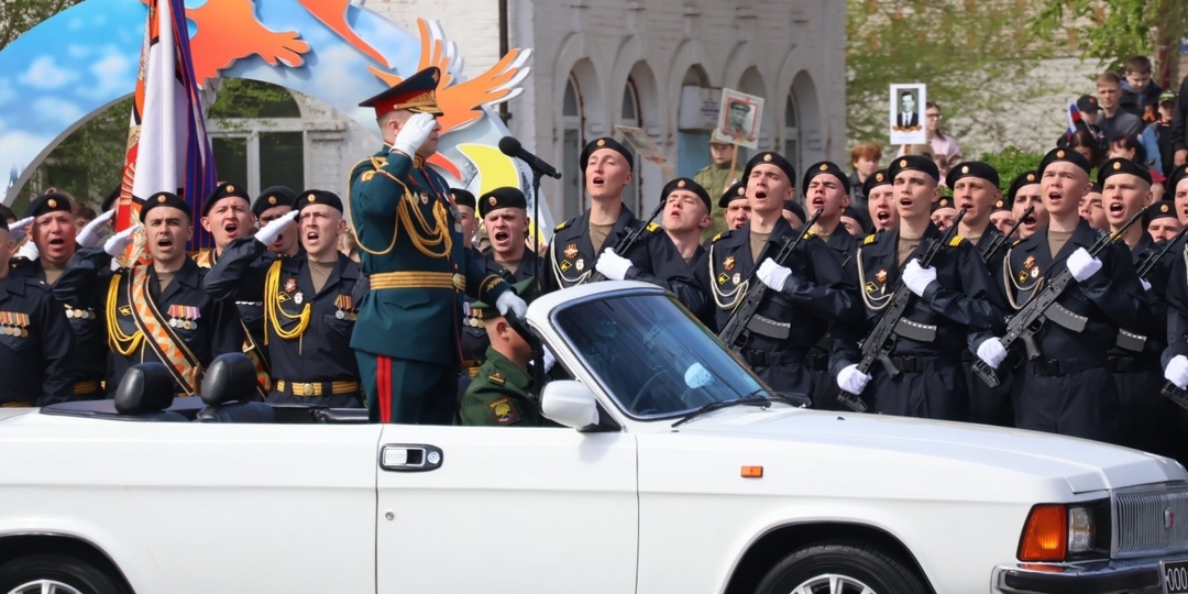 На центральной площади Уссурийска прошёл торжественный парад в честь 9 Мая