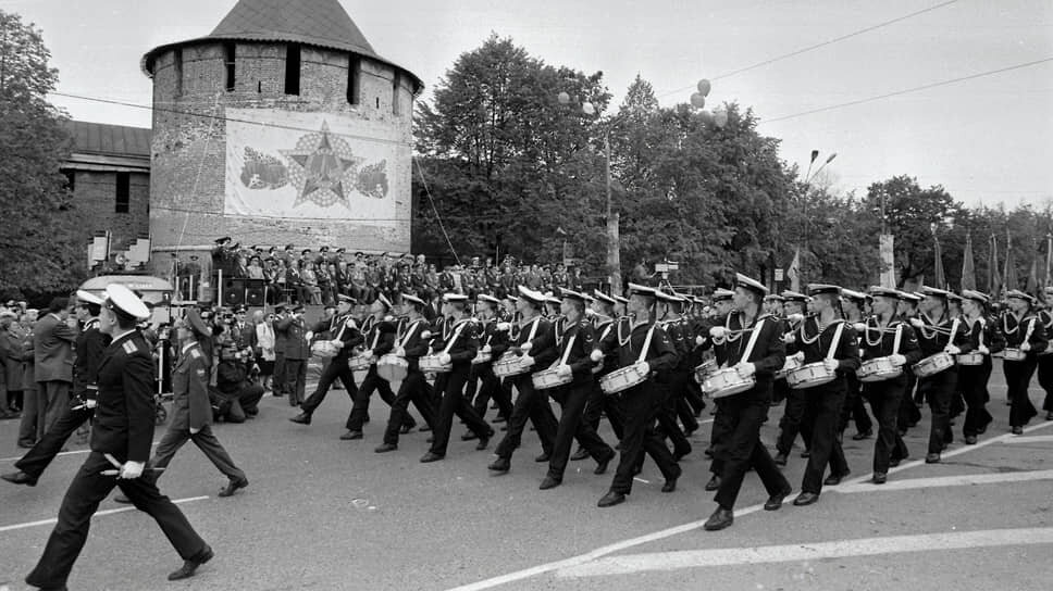 9 мая 1995 года. Парад, посвященный 50-летию Победы над Германией.📷Фото: Владимир Войтенко / Из фондов РМФ